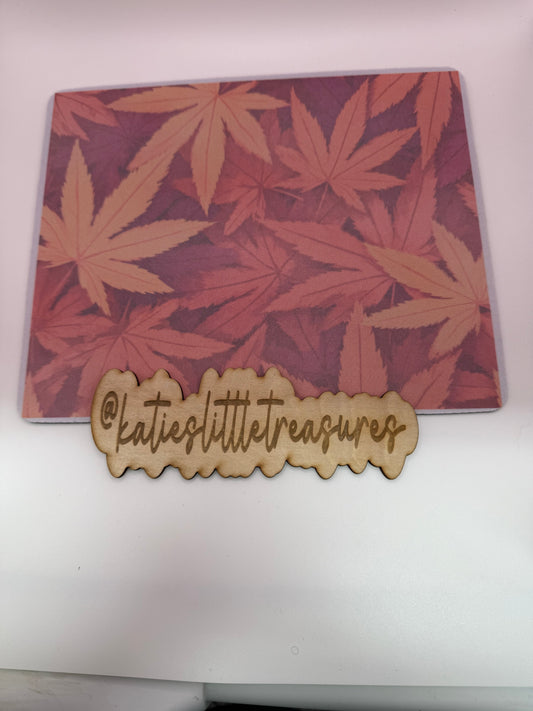 Red and orange leaf mouse pad